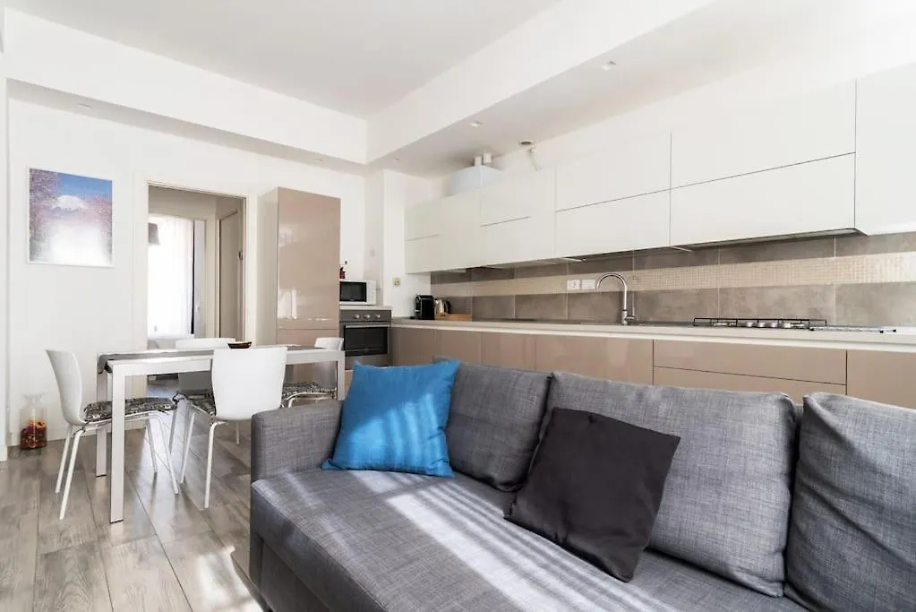 Bilocale - La Ringhiera Dell'Isola Apartment Milan