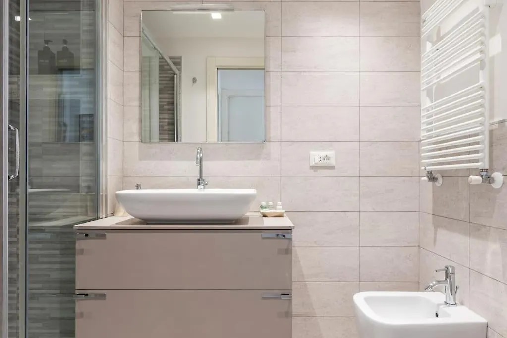 Bilocale - La Ringhiera Dell'Isola Apartamento Milão